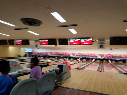Bowling Alley «Crest Hill Lanes & Keglers Sportsbar and Grill», reviews and photos, 905 Theodore St, Crest Hill, IL 60403, USA