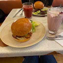 Photo n°10 de Immersion Sentier - Lunch | Brunch | Coffee à Paris ()