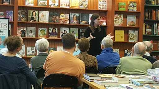 Book Store «Barnes & Noble», reviews and photos, 113 W County Center, Des Peres, MO 63131, USA