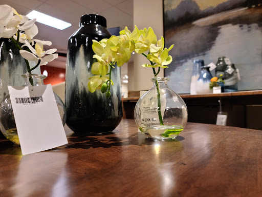 Furniture Store «La-Z-Boy Furniture Galleries», reviews and photos, 8324 Eager Rd, Brentwood, MO 63144, USA