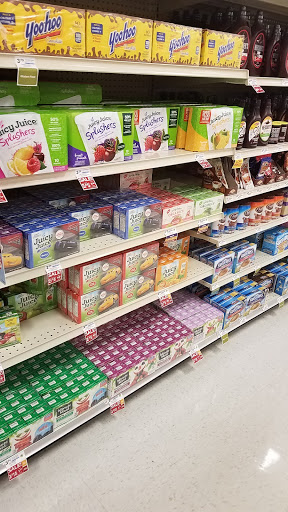 Supermarket «Giant Eagle Supermarket», reviews and photos, 2775 W Market St, Fairlawn, OH 44333, USA