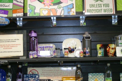 Tobacco Shop «Hypnotized Smoke Shop», reviews and photos, 2967 Patterson Rd, Florissant, MO 63031, USA