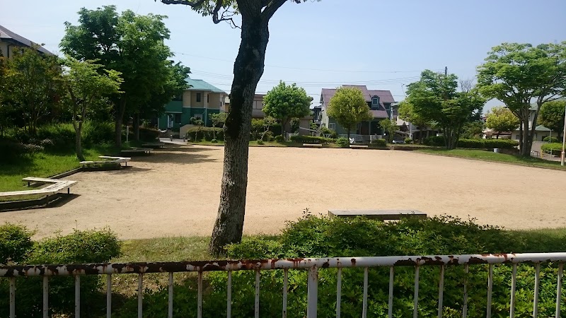 樫野中公園