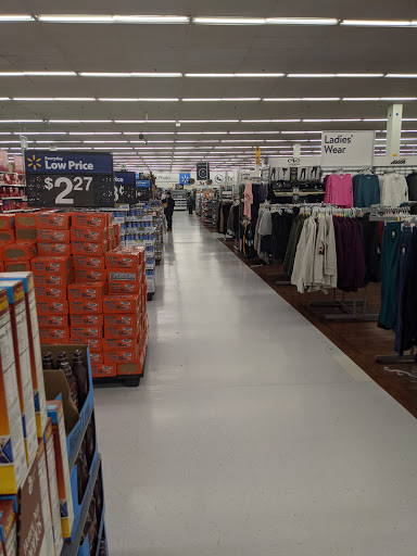 Discount Store «Walmart», reviews and photos, 750 Middle Country Rd, Middle Island, NY 11953, USA