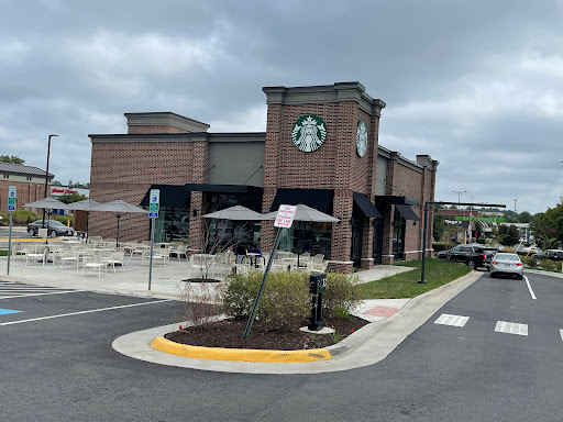 Coffee Shop «Starbucks», reviews and photos, 531 E Market St, Leesburg, VA 20175, USA