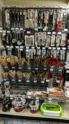 Grocery Store «D & W Fresh Market», reviews and photos, 50 Douglas Ave, Holland, MI 49424, USA