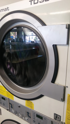 Laundromat «Norwalk Coin Laundry», reviews and photos, 20300 Norwalk Blvd, Lakewood, CA 90715, USA