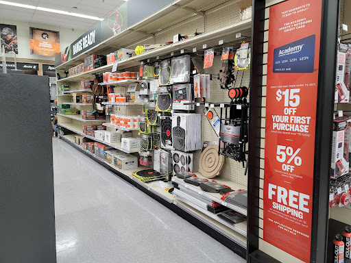 Sporting Goods Store «Academy Sports + Outdoors», reviews and photos, 1101 W Arbrook Blvd, Arlington, TX 76015, USA