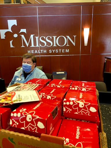 Gift Shop «Edible Arrangements», reviews and photos, 5 Regent Park Blvd Unit 101, Asheville, NC 28806, USA