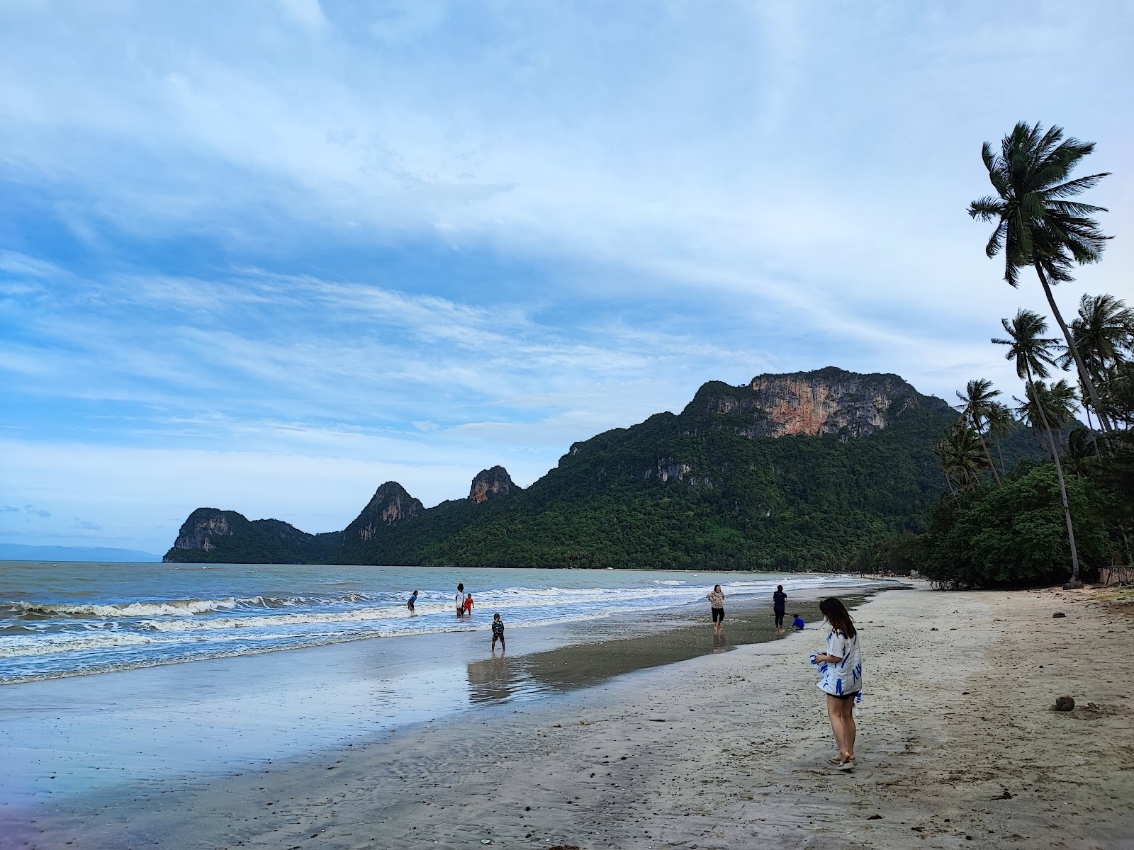 Zdjęcie Nangkham Beach obszar udogodnień