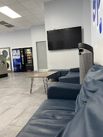 Splash Washateria & Dry Cleaner - Photo 9 - Car repair in Houston, TX, Houston