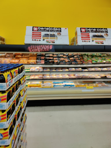 Grocery Store «Fresco y Más», reviews and photos, 1630 W 49th St, Hialeah, FL 33012, USA