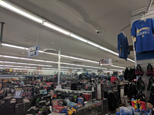 Sporting Goods Store «Big 5 Sporting Goods», reviews and photos, 2801 W Nob Hill Blvd, Yakima, WA 98902, USA