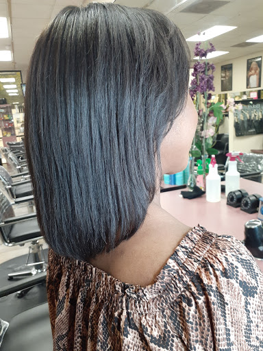 Hair Salon «J J Beauty Salon», reviews and photos, 102 W Vine St, Kissimmee, FL 34741, USA