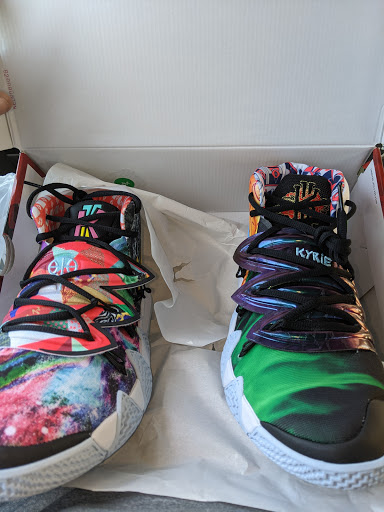 Shoe Store «Shoe Club», reviews and photos, 3157 Middlefield Rd, Redwood City, CA 94063, USA