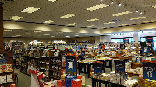 Book Store «Barnes & Noble», reviews and photos, 7020 Valley Creek Rd, Woodbury, MN 55125, USA