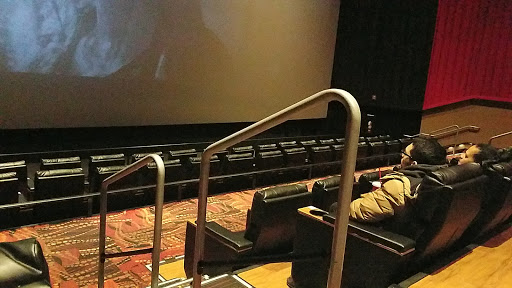 Movie Theater «United Artists Farmingdale 10», reviews and photos, 20 Michael Ave, Farmingdale, NY 11735, USA