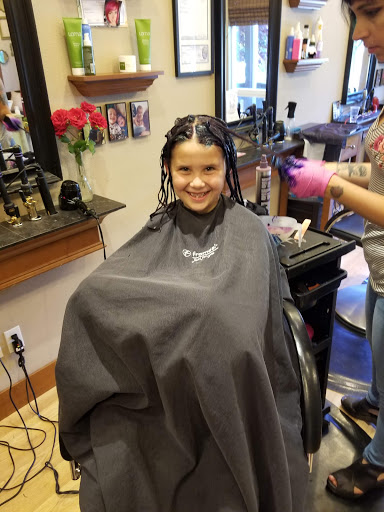 Hair Salon «Tanglez Salon», reviews and photos, 136 N Blakeley St, Monroe, WA 98272, USA