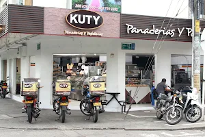 Panadería & Pastelería KUTY Junín image