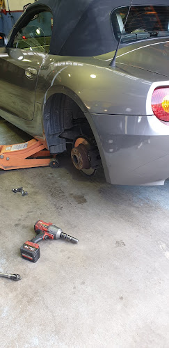Reviews of Queenstown Tyre Services in Queenstown - Auto repair shop