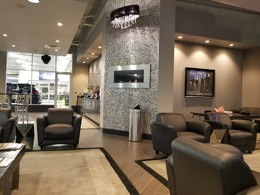 Car Dealer «Wickstrom Chrysler Jeep Dodge Ram», reviews and photos, 660 W Northwest Hwy, Barrington, IL 60010, USA