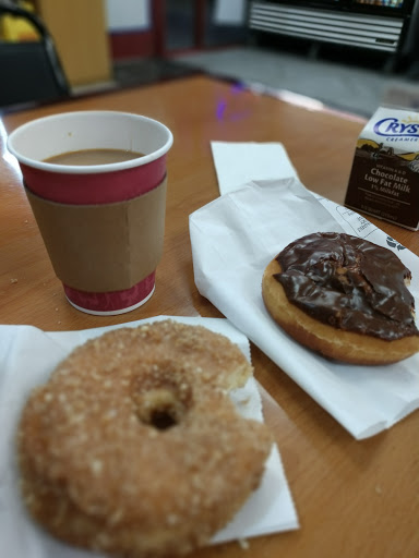 Coffee Shop «D & K Donut Shop», reviews and photos, 4201 Norwood Ave, Sacramento, CA 95838, USA