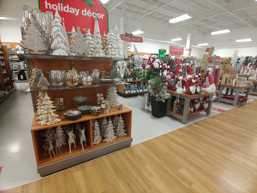 Department Store «T.J. Maxx», reviews and photos, 1301 Missouri Ave N, Largo, FL 33770, USA