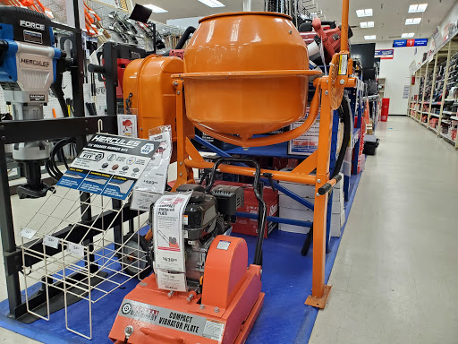 Hardware Store «Harbor Freight Tools», reviews and photos, 2000 Avondale Dr STE 104, Durham, NC 27704, USA