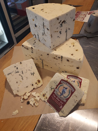 Wine Store «Blackbird Wine Shop», reviews and photos, 4323 NE Fremont St, Portland, OR 97213, USA