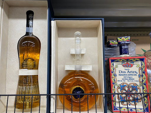 Liquor Store «Town & Country Liquor», reviews and photos, 111 N Raymond Ave, Fullerton, CA 92831, USA