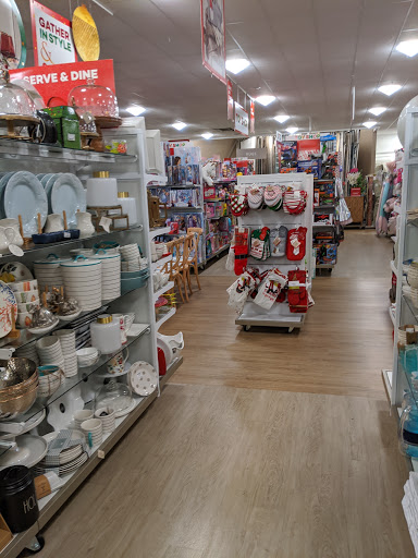 Home Goods Store «HomeGoods», reviews and photos, 7937 113th St, Seminole, FL 33772, USA