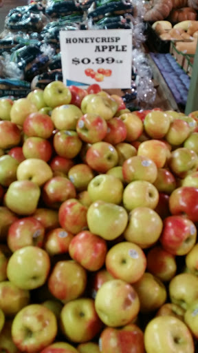 Produce Market «Golden Farm Market», reviews and photos, 6902 U.S. 9, Howell, NJ 07731, USA