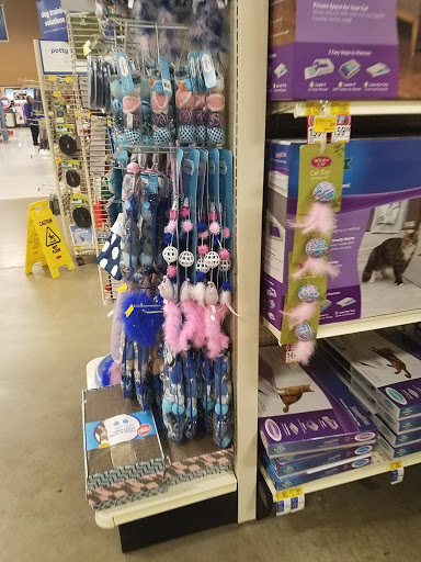 Pet Supply Store «PetSmart», reviews and photos, 355 Howe Ave, Cuyahoga Falls, OH 44221, USA