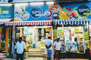 SPS Tiffins & Fruit Shop at Meenakshi Amman Temple, Madurai Famous Jigarthanda image