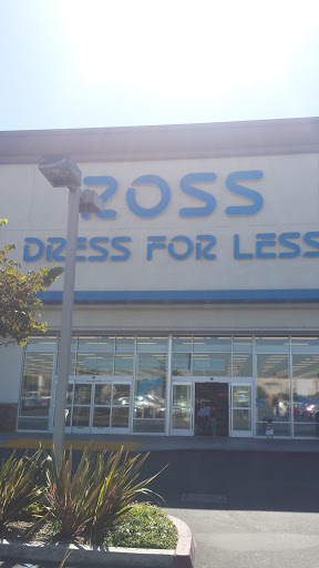 Clothing Store «Ross Dress for Less», reviews and photos, 1930 SW Wanamaker Rd, Topeka, KS 66604, USA