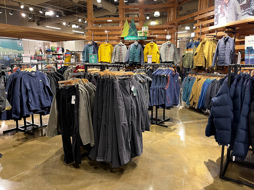 Clothing Store «L.L. Bean», reviews and photos, 75 Evergreen Way, South Windsor, CT 06074, USA