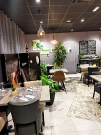 Atmosphère du Restaurant Chez Nann à Sainte-Flaive-des-Loups - n°16
