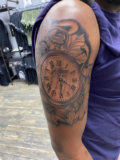 Explore meaningful finger tattoo ideas, creative tattoo ideas in El Paso, available at American Tattoo Society of Ft Bliss