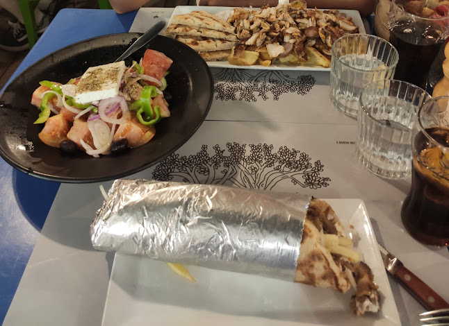 Καρνάγιο / Πίτα του Ρήγα Ανοιχτές ώρες