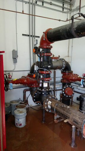 Pet Supply Store «Petco Animal Supplies Warehouse», reviews and photos, 257 Prospect Plains Rd, Cranbury, NJ 08512, USA