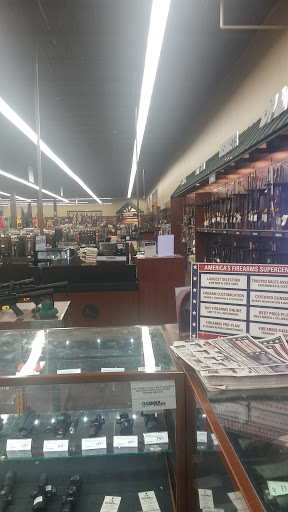 Sporting Goods Store «Gander Mountain», reviews and photos, 19820 Hempstead Hwy, Houston, TX 77065, USA