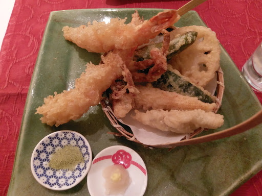 TOSHI Restaurant & Bar