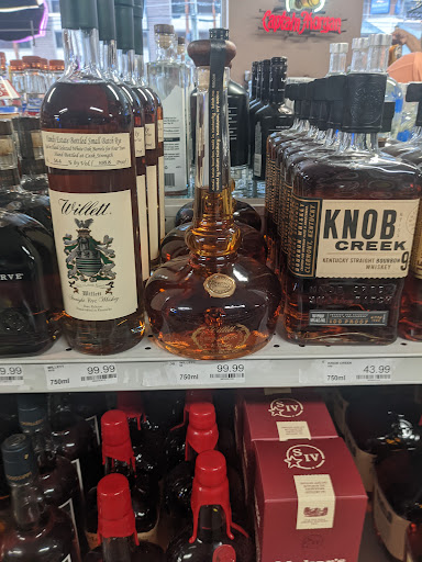 Liquor Store «Parkway Liquor Store», reviews and photos, 288 Parkway, Gatlinburg, TN 37738, USA