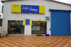 JUSTBAKE MANGALGIRI FACRORY OUTLET image