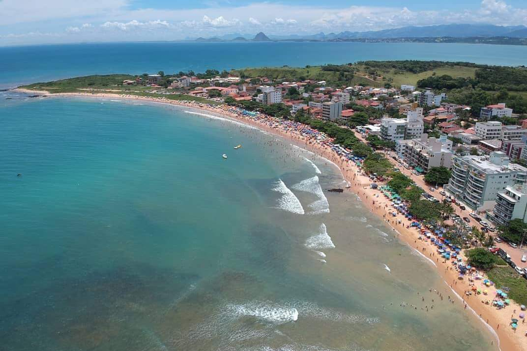 Castelhanos Plajı'in fotoğrafı düz ve uzun ile birlikte