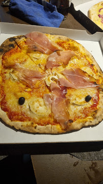 Plats et boissons du Pizzeria Mag'Pizza (foodtruck) à Saint-Marcet - n°3