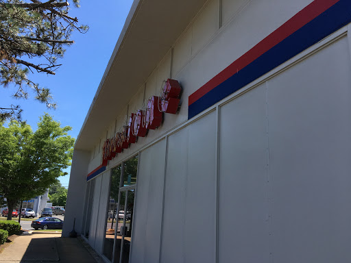 Tire Shop «Firestone Complete Auto Care», reviews and photos, 2300 Dixwell Ave, Hamden, CT 06514, USA