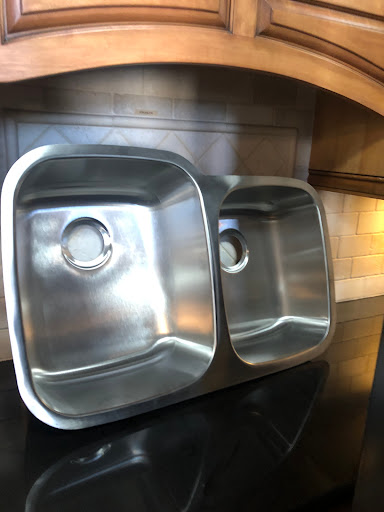 Kitchen Remodeler «Cabinet Wholesalers», reviews and photos, 4510 E La Palma Ave, Anaheim, CA 92807, USA