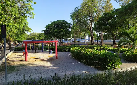 Parque Eugenio María de Hostos image