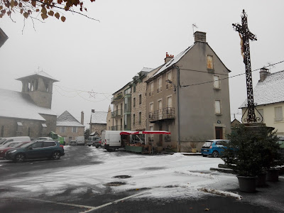 Place De La Croix à Saint-Amans-des-Cots